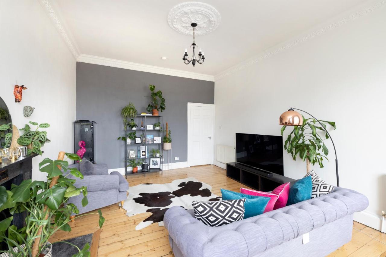 Altido Glamorous 2-Bed Flat Near Edinburgh Castle Exterior photo